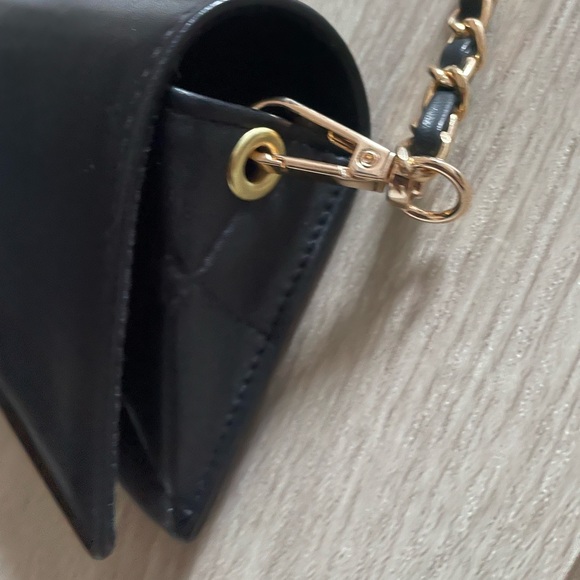 Reconstructed Chanel case! (AUTHENTIC) - Picture 4 of 11